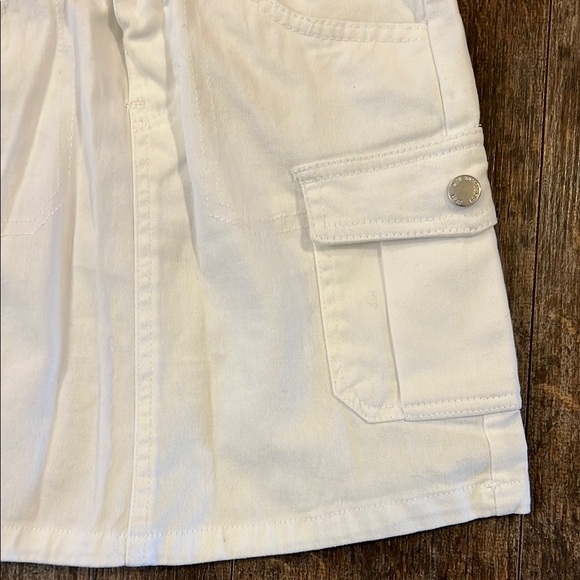 DKNY White Skirt for Casual Resort Wear - Picture 3 of 8